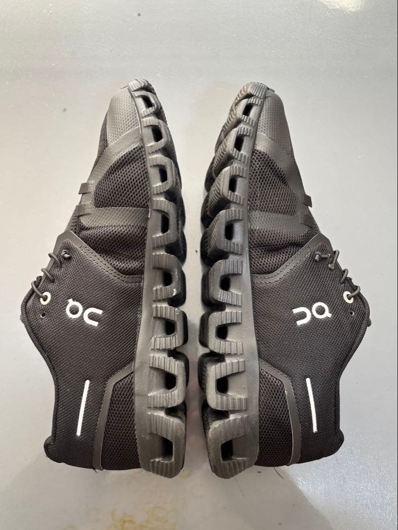 美品！[オン] ランニングシューズ Cloud 5 メンズ 楽天市場】On オン スニーカー クラウド クラウド5 スイス シューズ