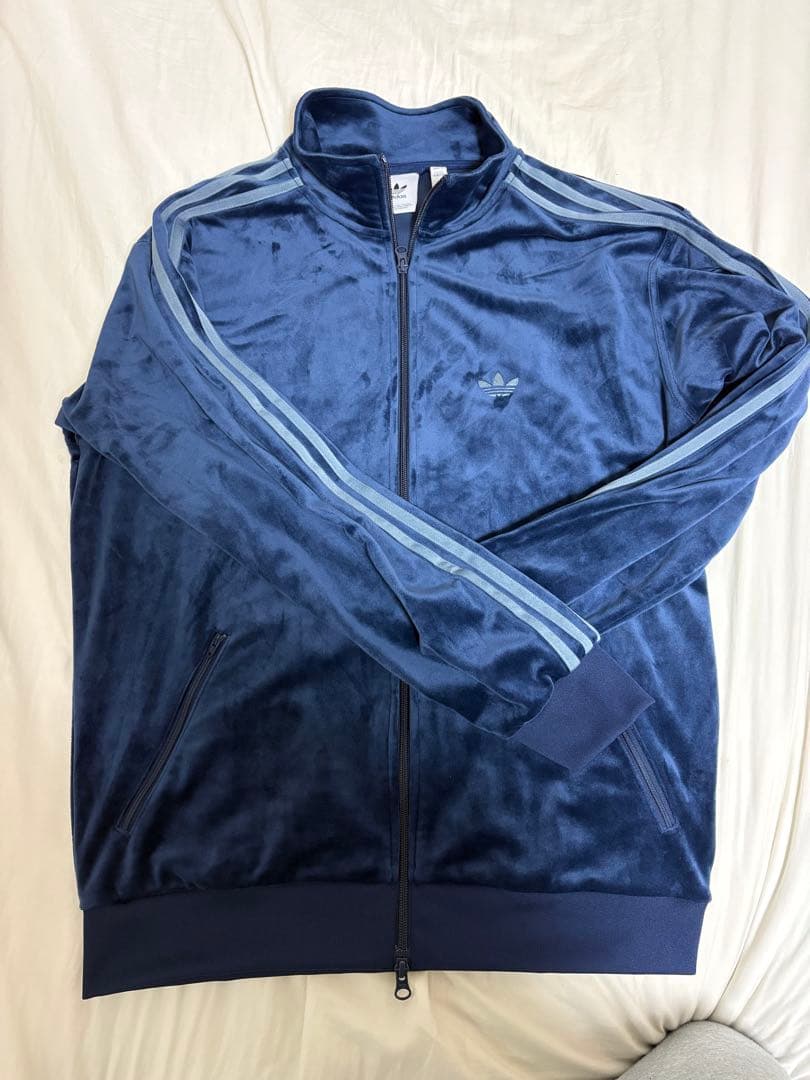 adidas ネイビー ベロアトラックジャケット 中古・古着通販】adidas (アディダス) ベロアトラックジャケット