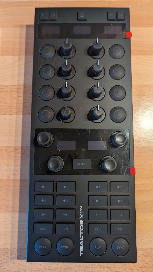 TRAKTOR X1 mk3 コントローラー　専用ケース付き Traktor X1 MK3 - First Look - DJ TechTools