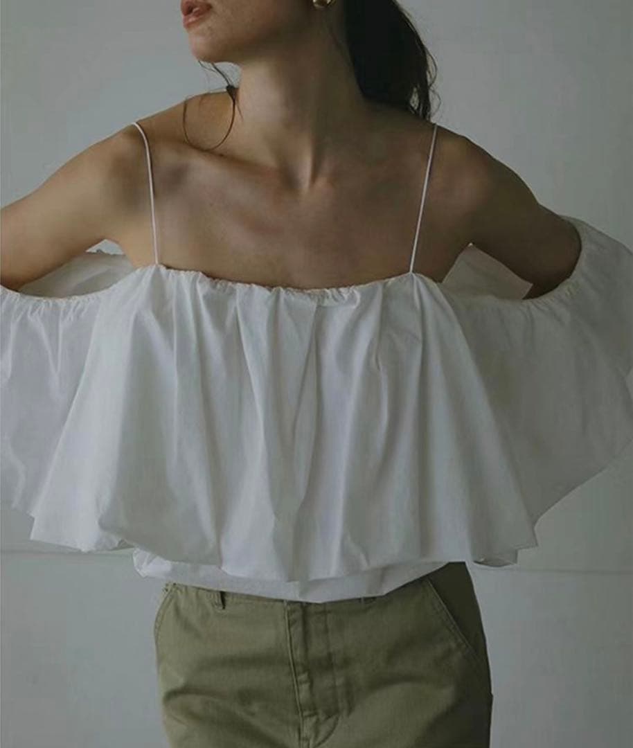 etre tokyo ナローストラップバルーンキャミ - トップス一 番 安い