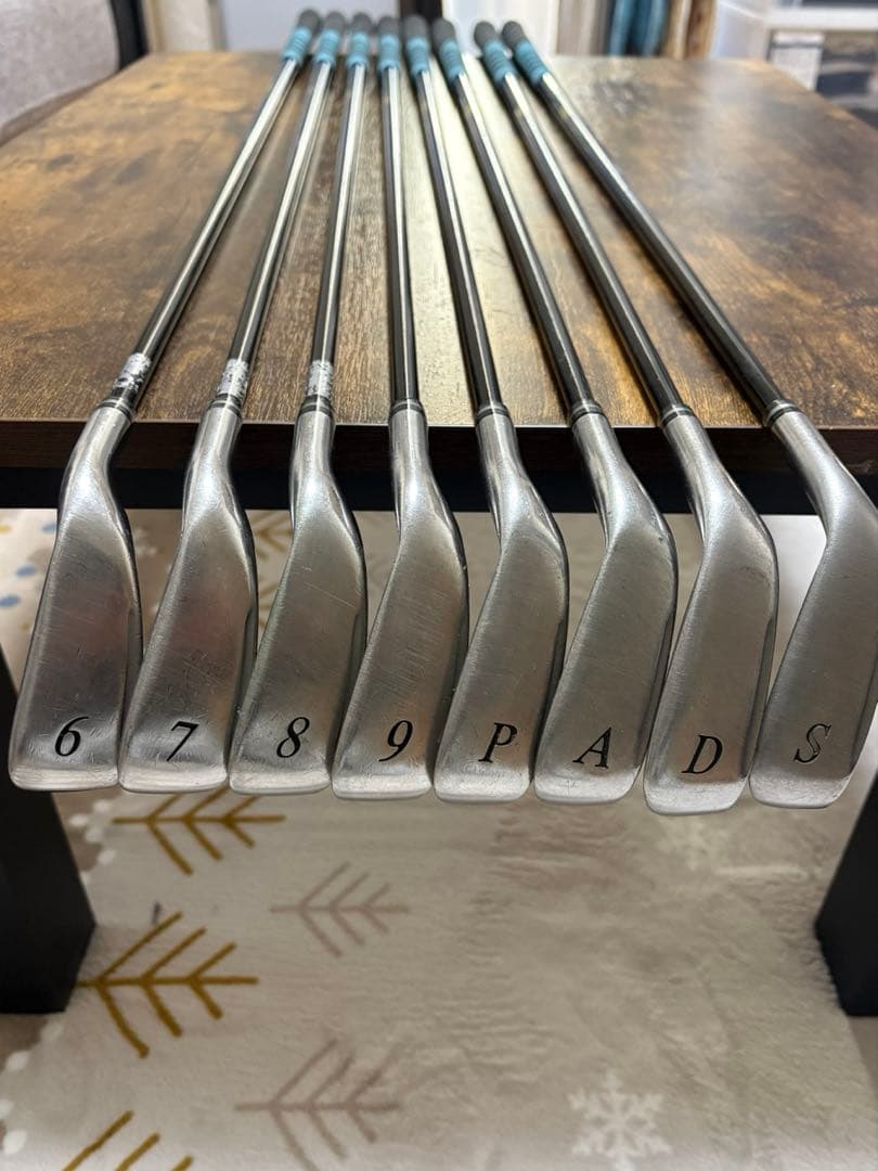 ゼクシオクロスアイアン 8本セット MH1000:R ゼクシオ クロス アイアン（初代） | アイアン | 製品情報 | DUNLOP