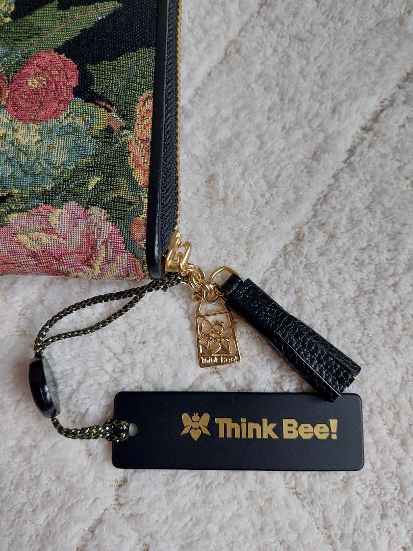 ✨未使用品✨Think Bee ！のチェストフィオーレ ラウンドファスナ一
