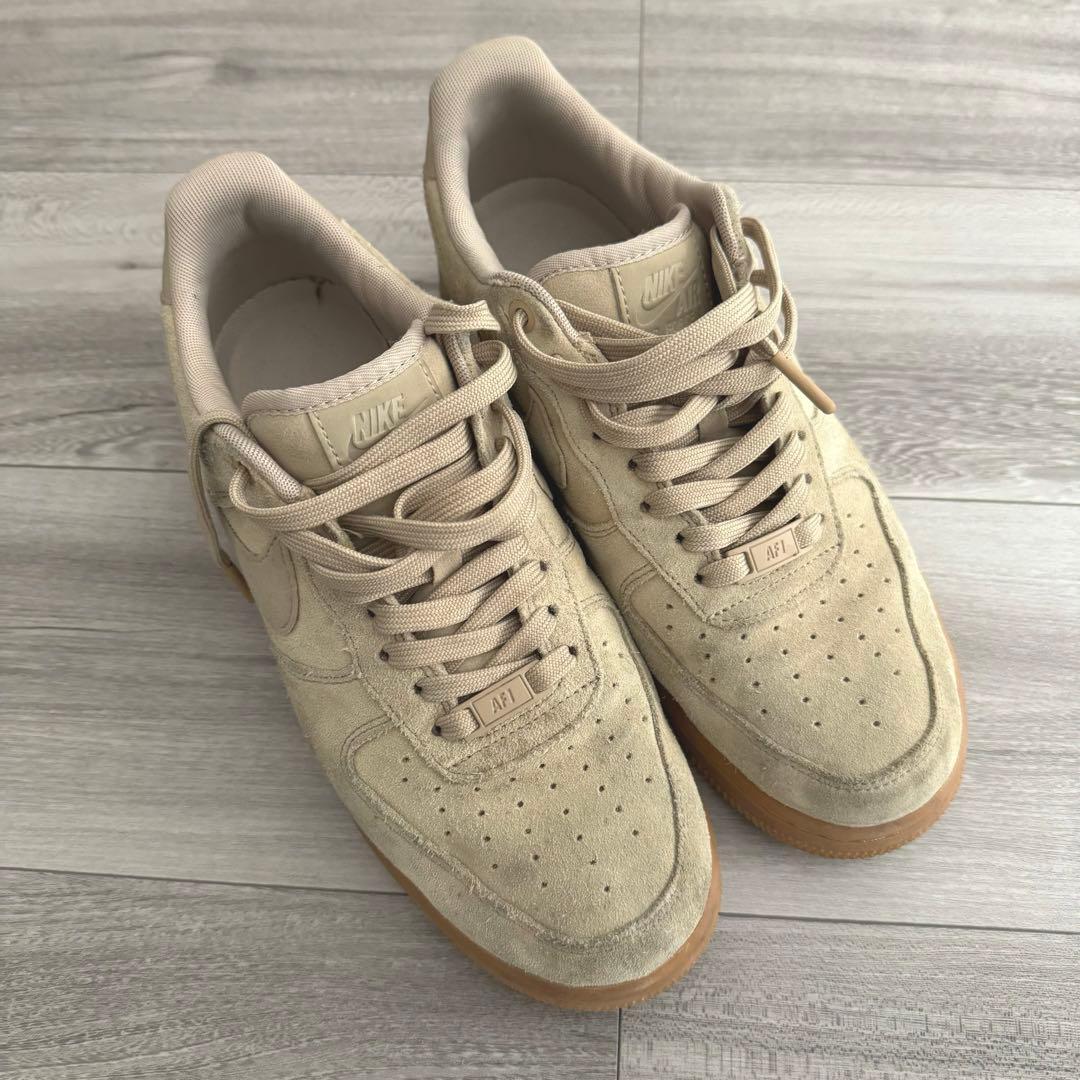 ナイキ エア フォース 1 07 LV8 スエード NIKE ベージュ 26cm - メルカリ
