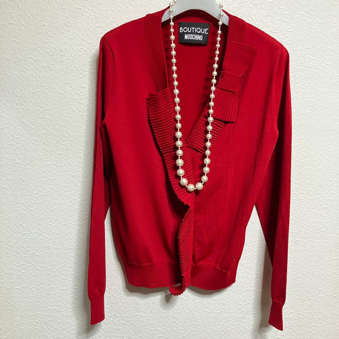 BOUTIQUE MOSCHINOプリーツフリル・リボン付きレッドカーディガン フレンチガーリー］レッドベルベットカーディガンセットアップ【SXF456