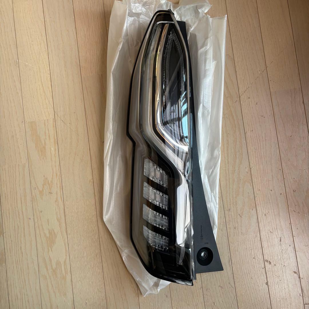 NBOXテールランプ　左　JF3 ☆(21058)令和3年 N BOX JF3 テールランプ左/テールライト左 【参考