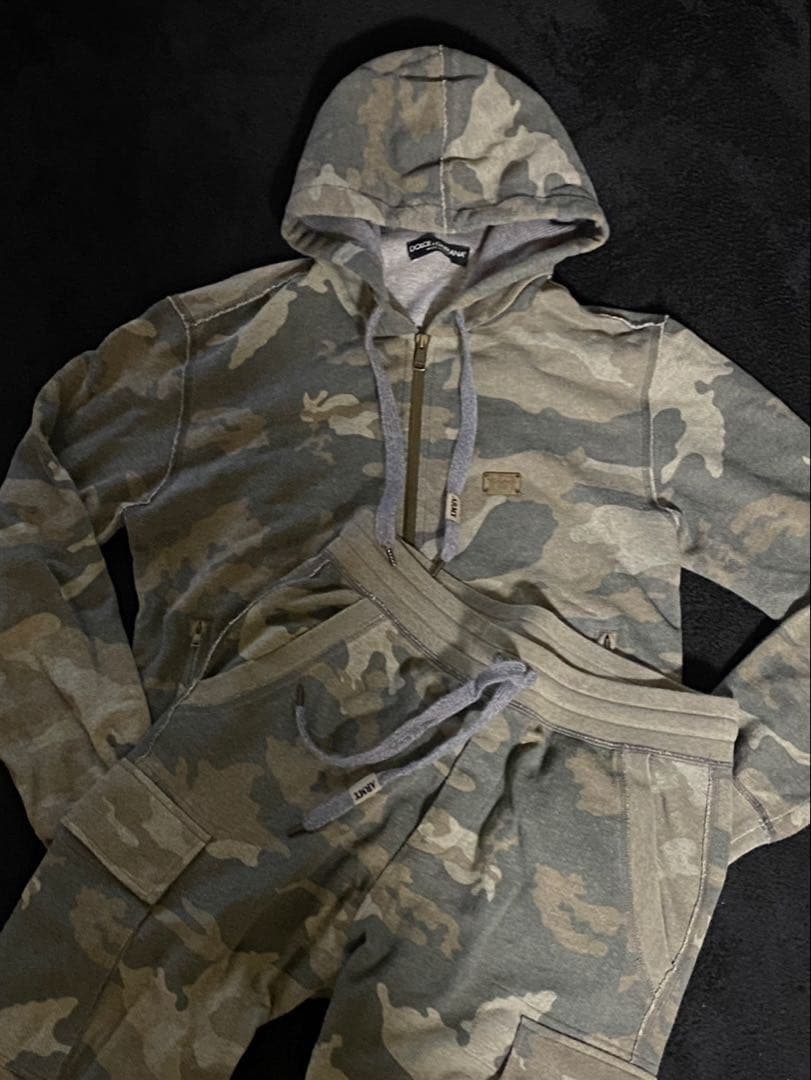 ドルチェ&ガッパーナ上下セットパーカー正規品sizeXL相当 入手困難✨XXL相当 ドルチェ&ガッバーナ ニット パーカー メタル