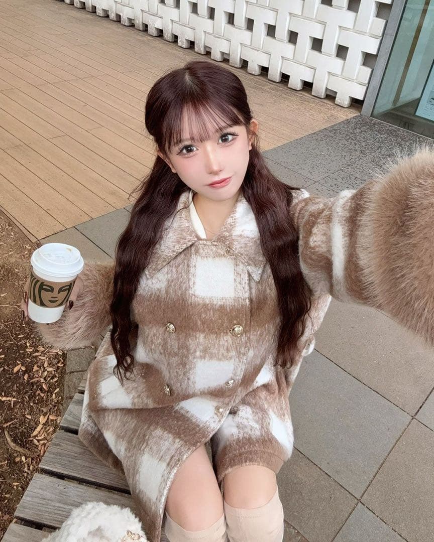 新品タグ付き Cherimi シェリミー ビッグチェックトレンチファーコート