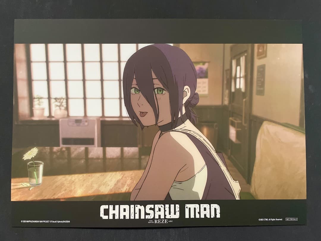 劇場版チェンソーマン 台湾限定特典 A3ポスター 蓄光加工 レゼ - メルカリ