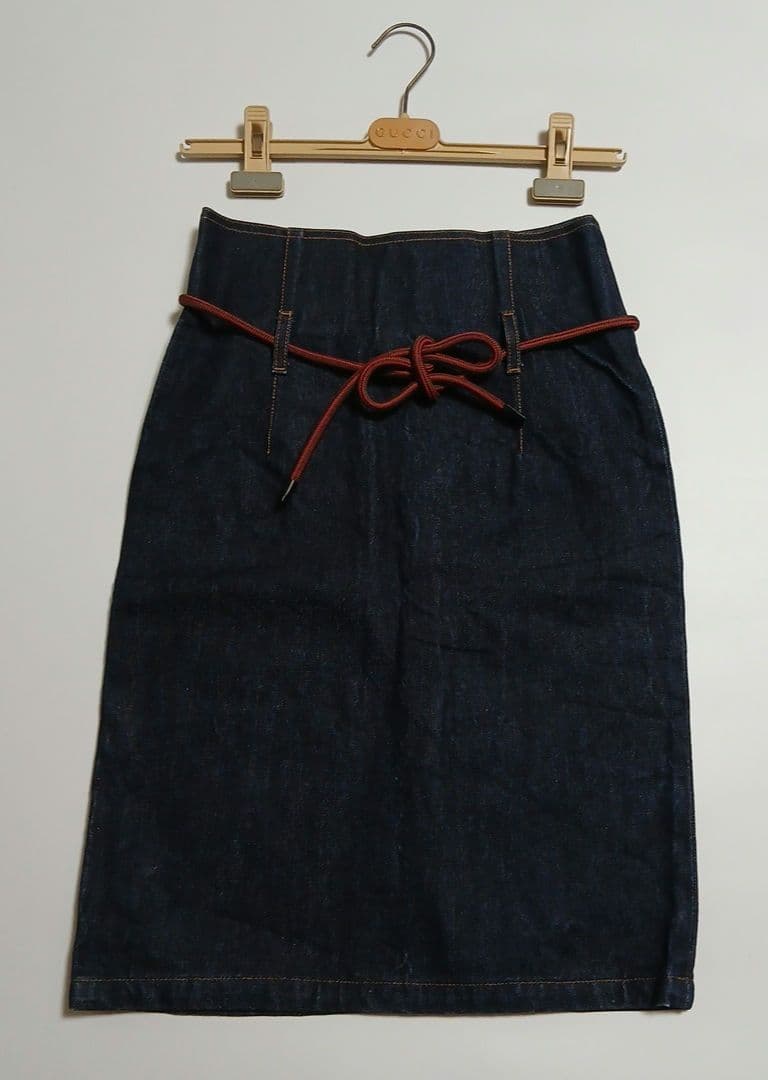 ✨GUCCI✨グッチ✨デニムスカート✨紐付き✨ハイウエスト✨スタイル自慢❤38 レディース ジーンズ | デニムスカート