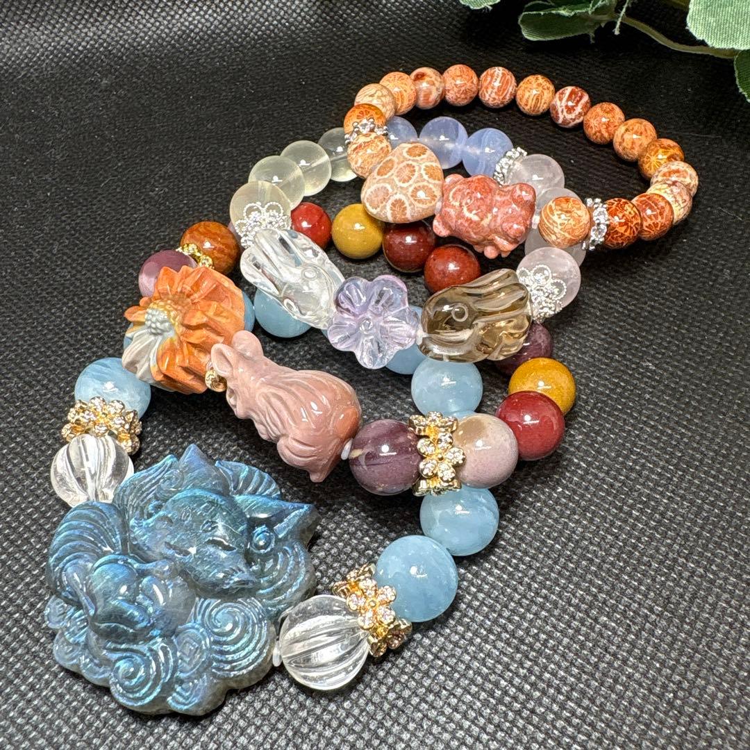 ＊いちごウサギ様＊【良質】ラブラドライト　九尾狐　アクアマリン　ブレスレット ちょコンと九尾さま キツネ ぴっかりブレスレット いちごだいふく