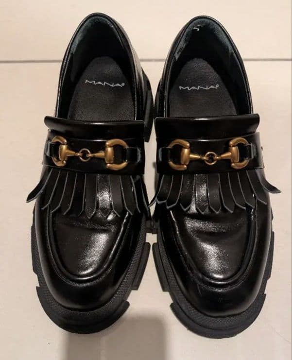 MANA フリンジ ローファー 厚底 レイン対応】ボリュームソール フリンジ ローファー （カーキ エナメル