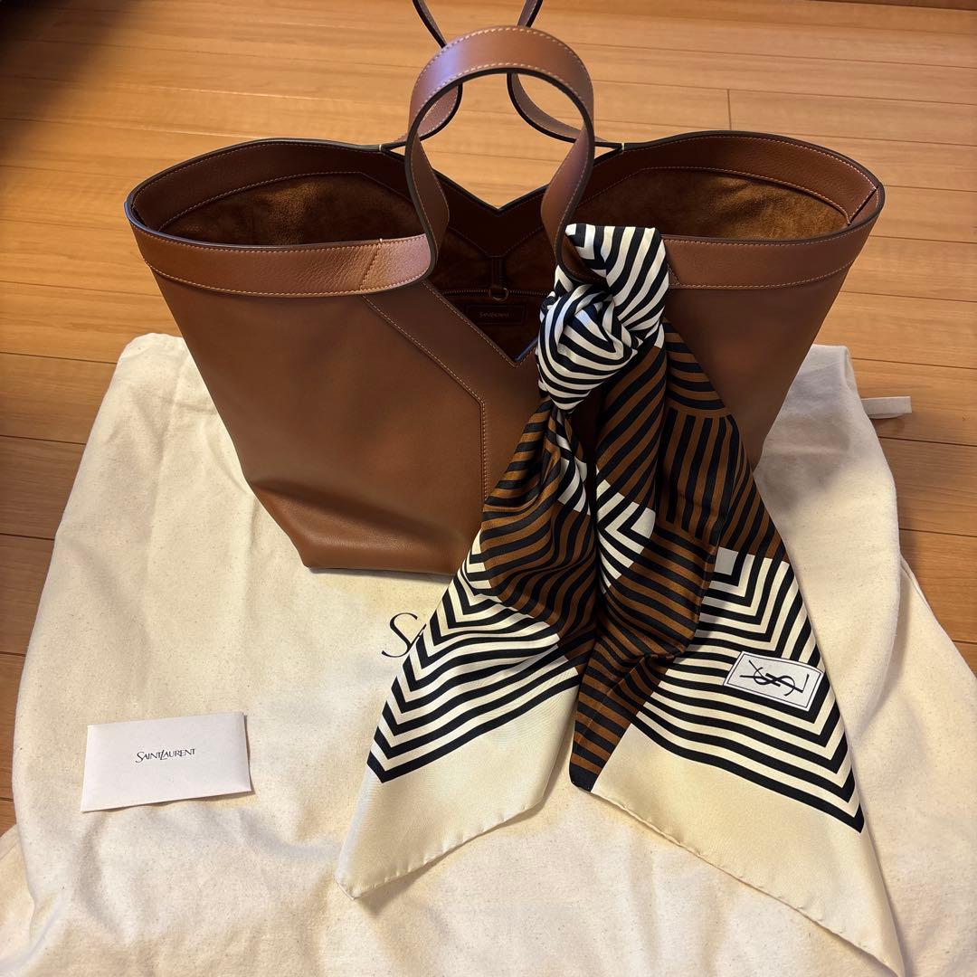 サンローラン　スカーフ Saint Laurent（サンローラン）の「Saint Laurent ペイズリー柄