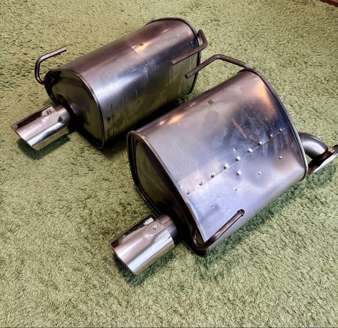 純正　ほぼ未使用　SUBARU フォレスター　マフラー venus-new-style_350-64552