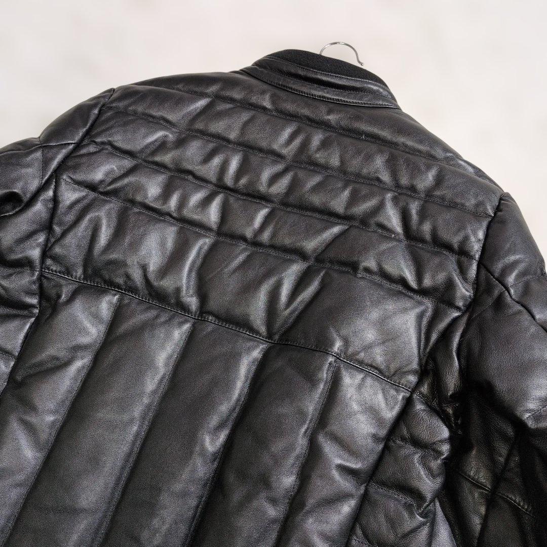 未使用級 AVIREX レザーダウン羊革 グリーンイラスト 黒 ブラック M