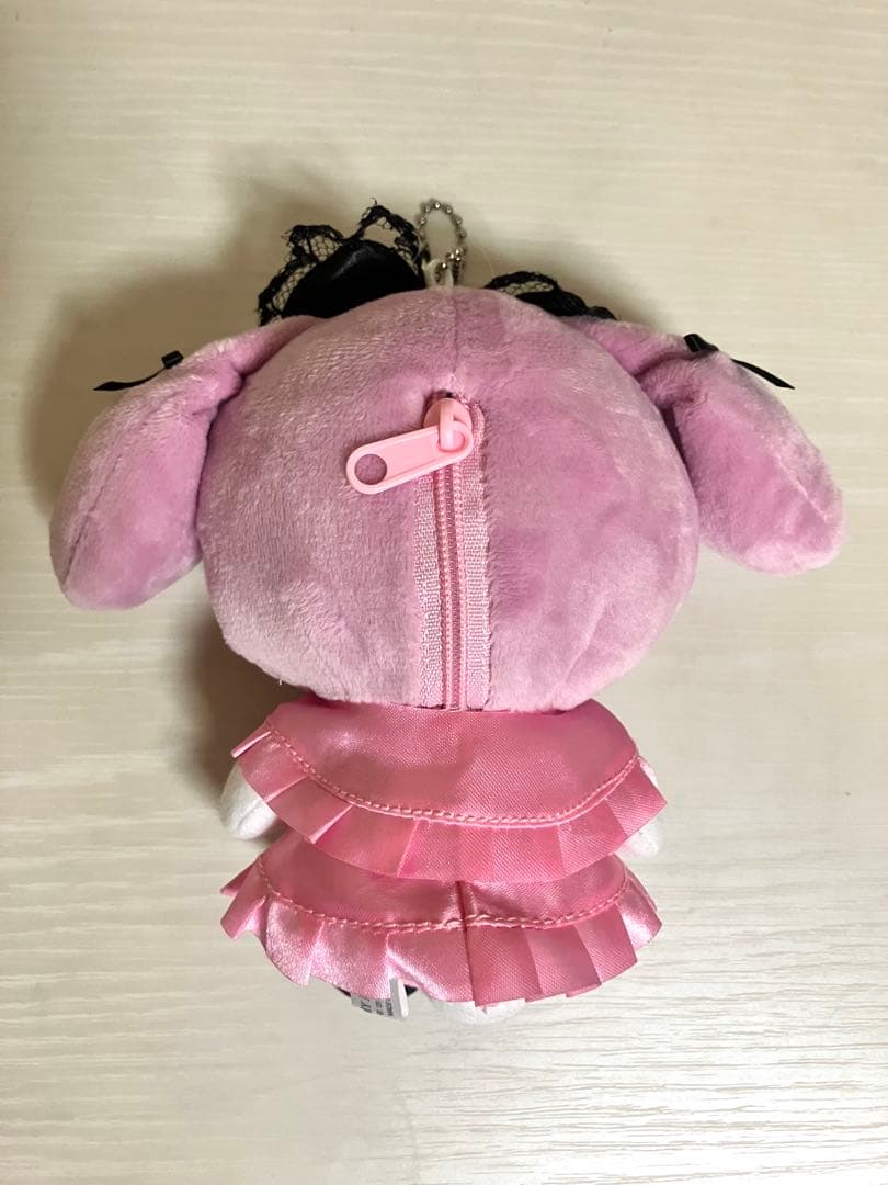 真夜中のメロクロ マスコットポーチ マイメロディ キーホルダー - メルカリ