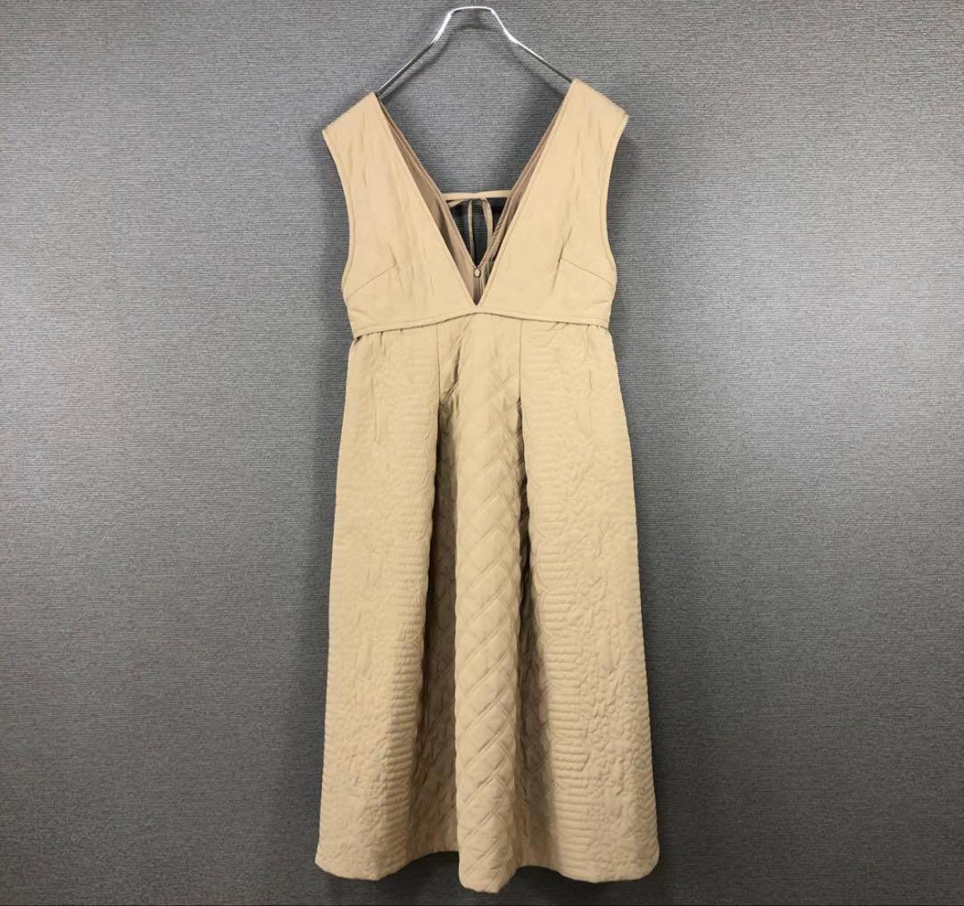 チェスティ　キルティングワンピース　ベージュ ブルーミングワンピース｜【公式】Chestyオンラインショップ