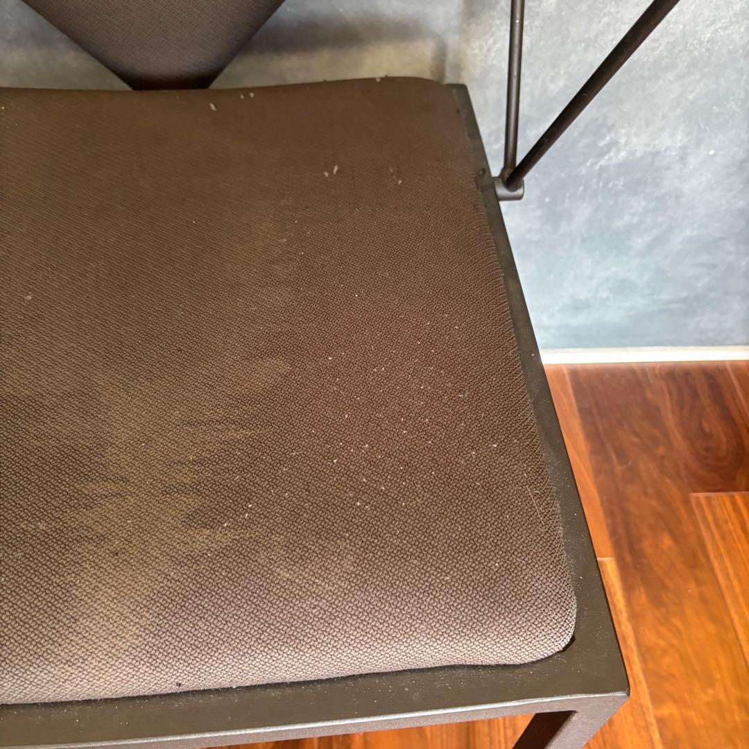 ポストモダンデザインの椅子 ミッドセンチュリー スペースエイジ