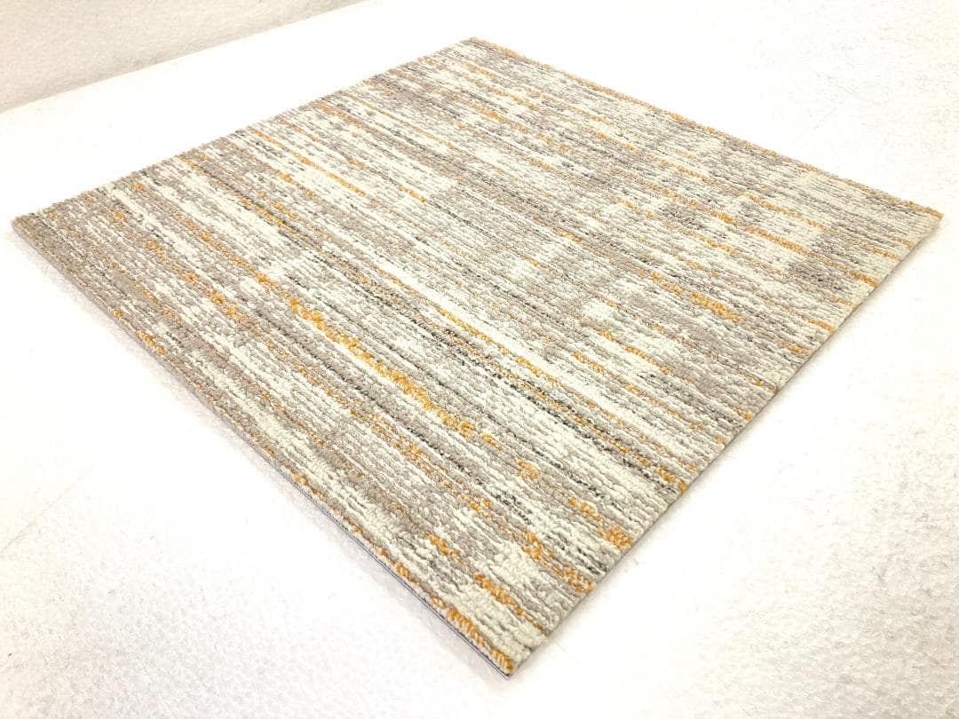 tsrtms　タイルカーペット　４４枚　新品・未使用　国内メーカー サンゲツ（SANGETSU） 大特価［各色10枚以上］タイルカーペット 50