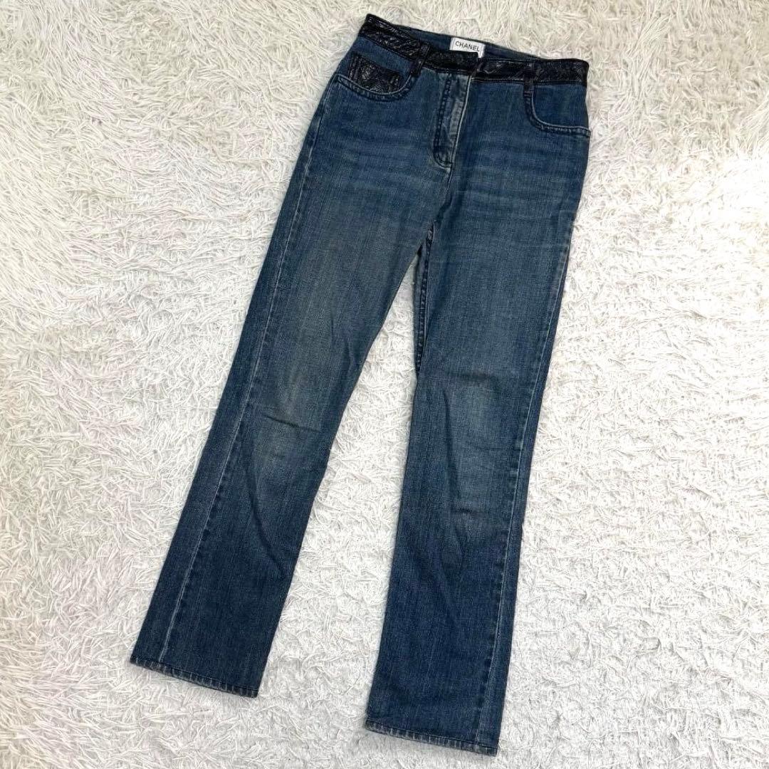 14348✨CHANEL マトラッセ レザー切替 デニムパンツ 38 M 質屋 未使用 シャネル CHANEL デニムパンツ カメリア P74482 サイズ38