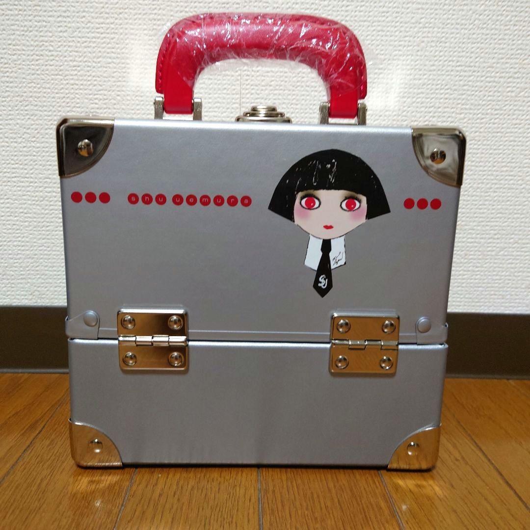 シュウウエムラ カールラガーフェルド コラボ メイクボックス シュウのShupetteに釘づけ！】セレブな猫のクリスマスコフレ