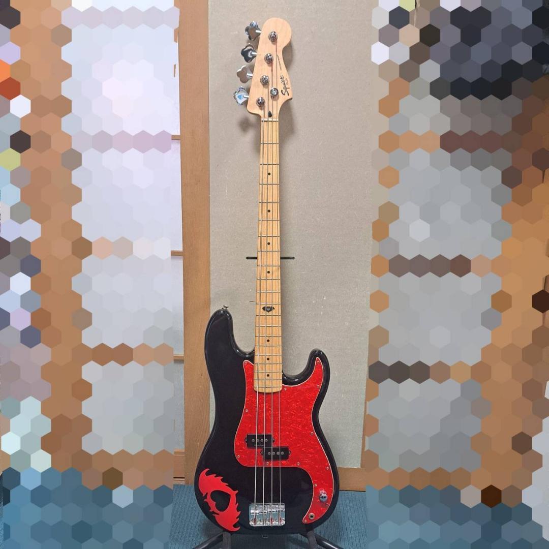 Squier Pete Wentz Precision Bass　スクワイヤー Squier Pete Wentz Signature P Bass Black | Musician's Friend