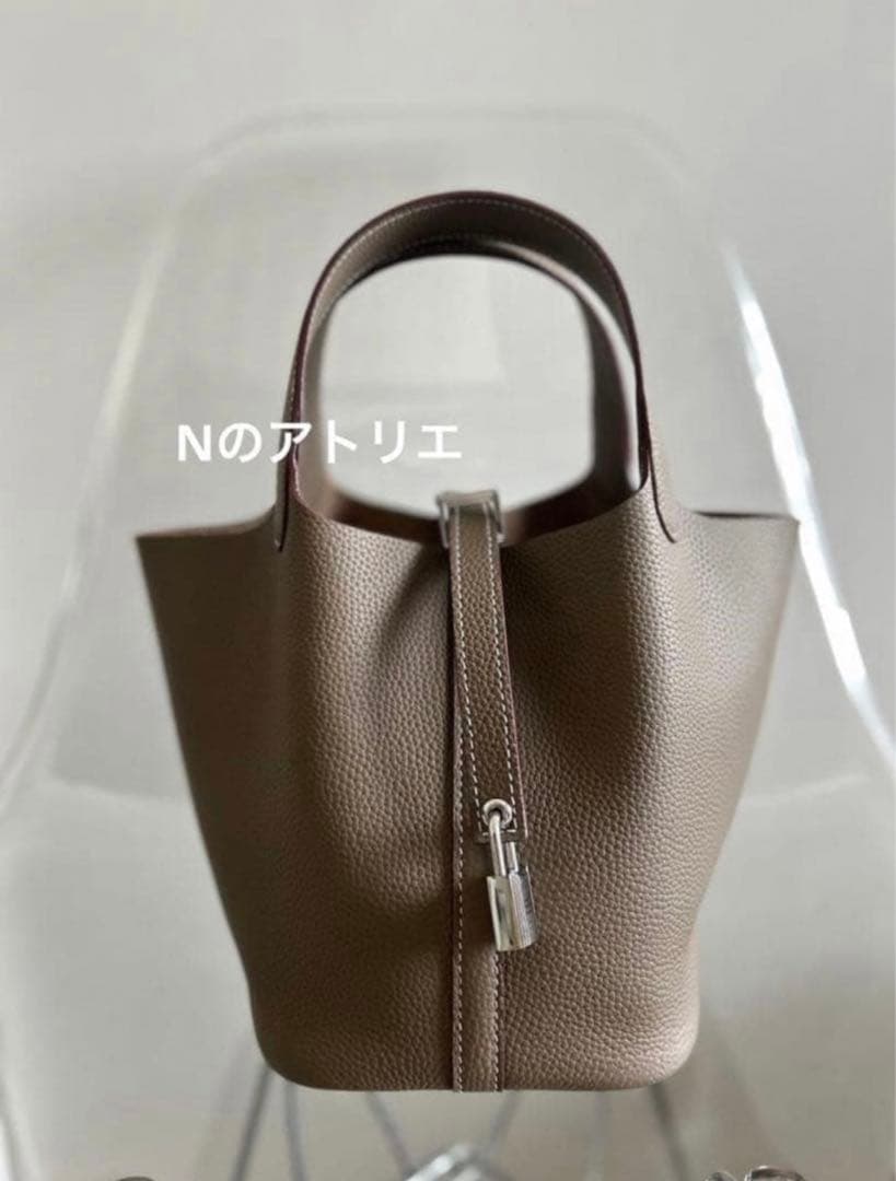 本革　牛革　大容量　バケツ型　バケツバッグ キューブバッグ　おでかけ　お散歩 初売り 2025 バッグインバッグ付 本革 キューブバッグ キューブ型