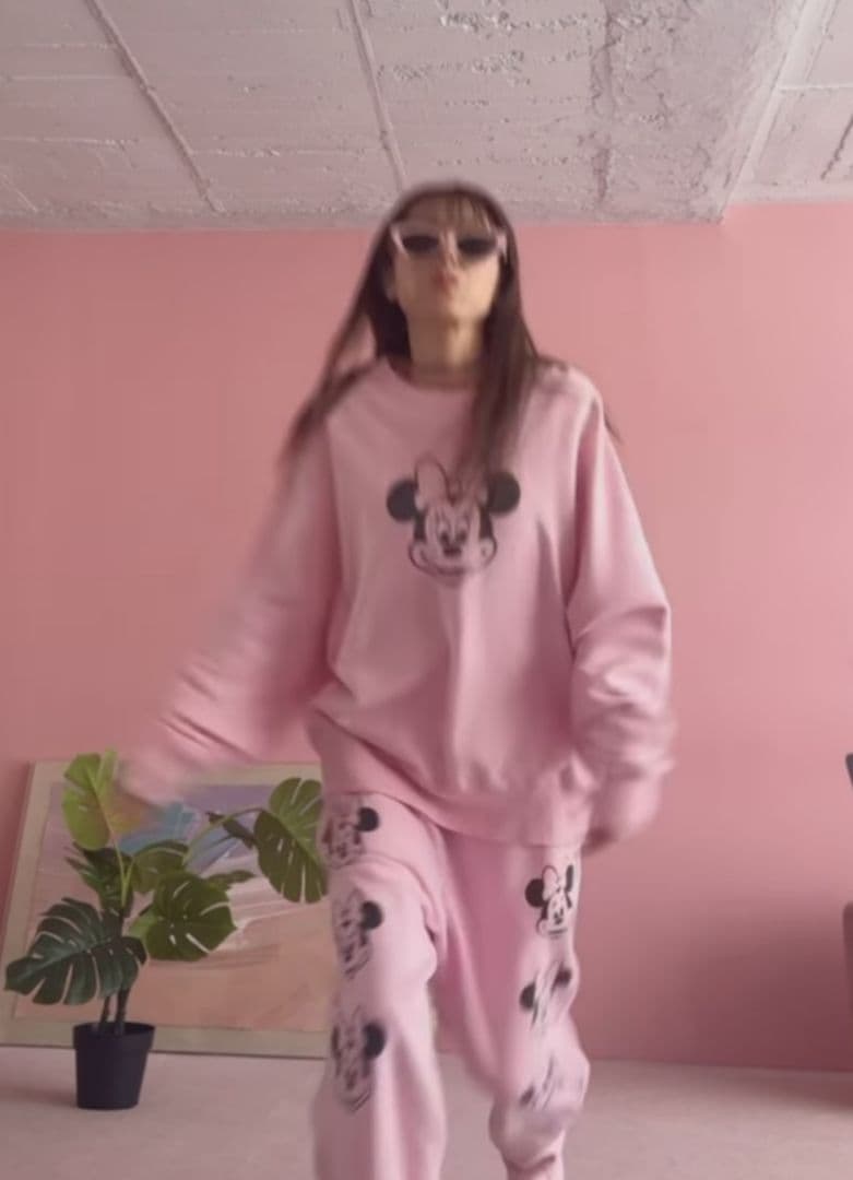 新品未使用ピンク若槻千夏WCJ ディズニー ミニースウェットパンツ上下